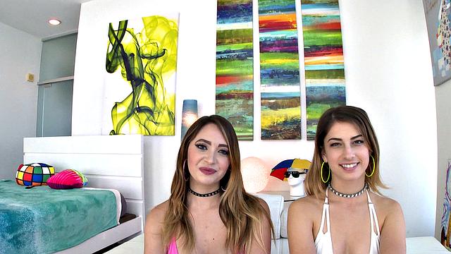 quinn и kristen по очереди скачут на толстом члене и получают в зад