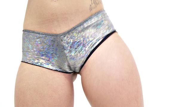 Cassidy Banks Wet Breasts 2