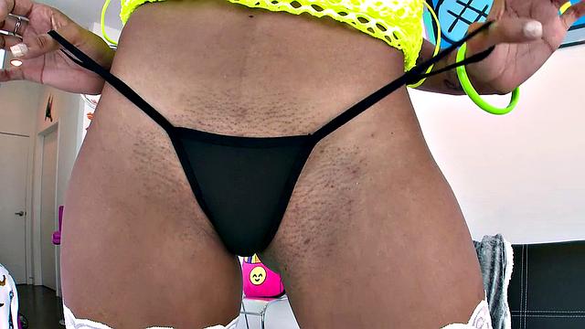 Scandalous Fun With Scarlit