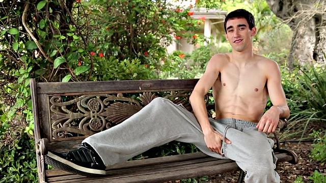 Smooth amateur softly jerks his shaft on the bench