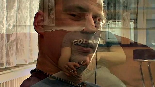 Кит Леджер курит и дрочит - Кит Леджер курит и дрочит