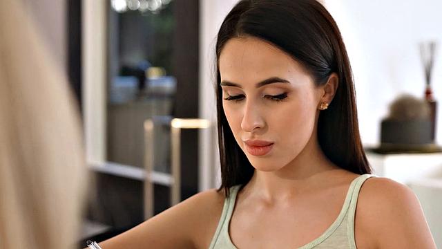 21 SEXTURY - Three Cuties Take Pleasure Fucking Their Pussies And Assholes During Hot Threesome