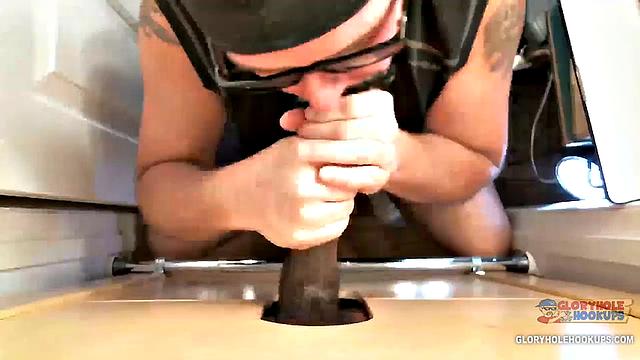 Monster Black Cock In Gloryhole