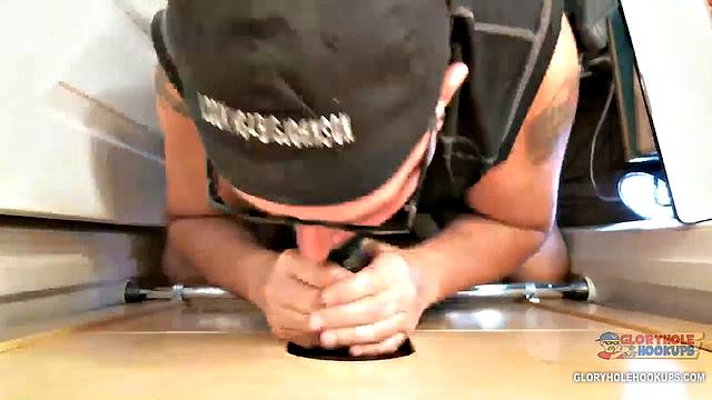 Monster Black Cock In Gloryhole