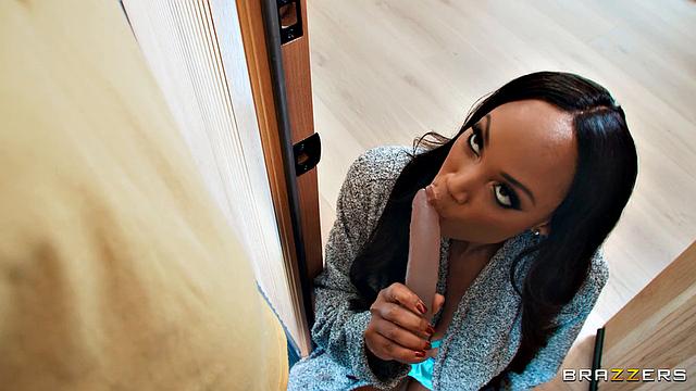 Curvy Girl Fucks Sexy Neighbor