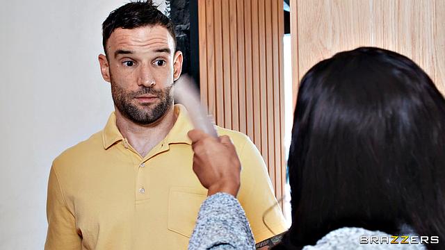 Curvy Girl Fucks Sexy Neighbor