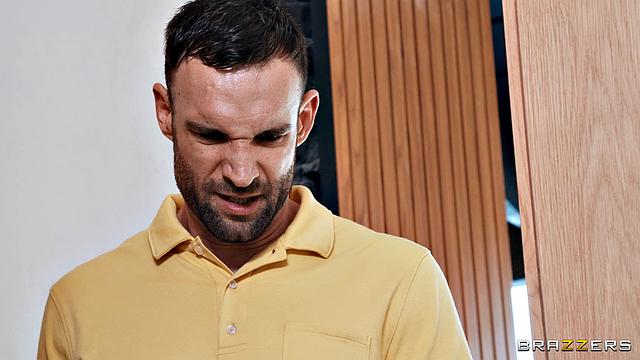 Curvy Girl Fucks Sexy Neighbor