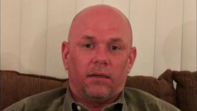 смотри, как стас дрочит после работы и кончает