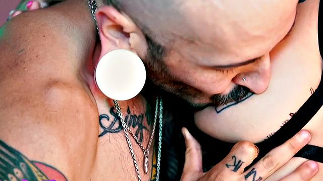 Real amateur pussyeaten by inked bae before strapon fuck