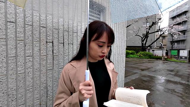 Мэй Харусаки: за барной стойкой она разливает не только коктейли