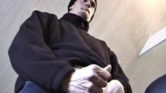 Fresh from hanging with some female schoolmates, Jonathan's horny and doesn't waste any time pulling out his dick. He plays a porn video and starts working up a stiff one.