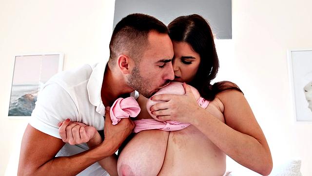 Jenni Noble: A Date For A Hot Girl