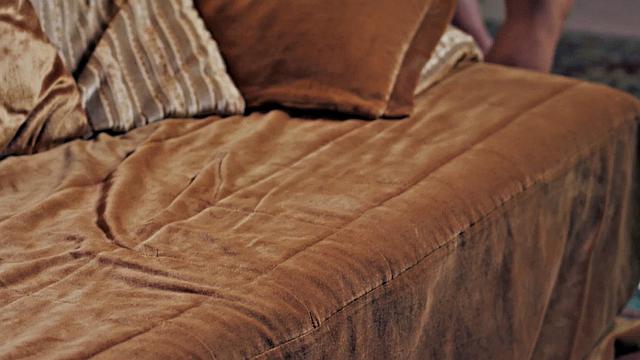 Busty stepmom pussylicked before scissoring