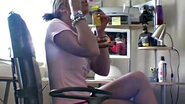 Kelli Young Bubble Play and Photoshoot