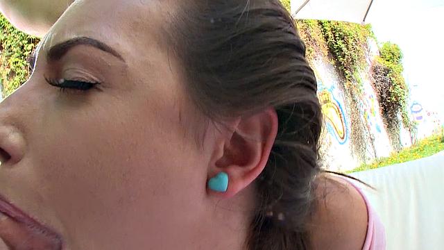 Кейси получает анально и шутит над поездкой