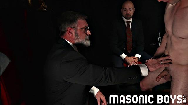 APPRENTICE LAND Chapter 3 - Anointing