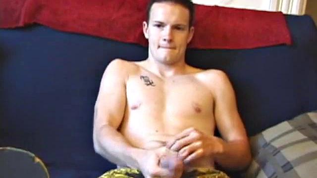 Skater Lex Beats Off