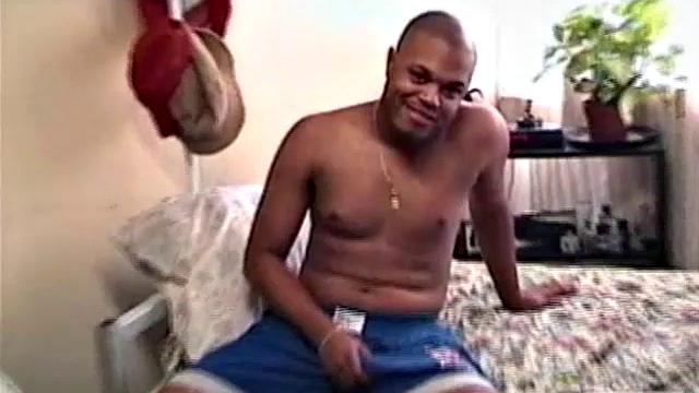 On his way back home, Auntie Bob makes one final stop in a little town called Reedley. They have a small community college there and Auntie had an appointment with a 20 year old named Donnie. They meet in his room, where Donnie gets naked.