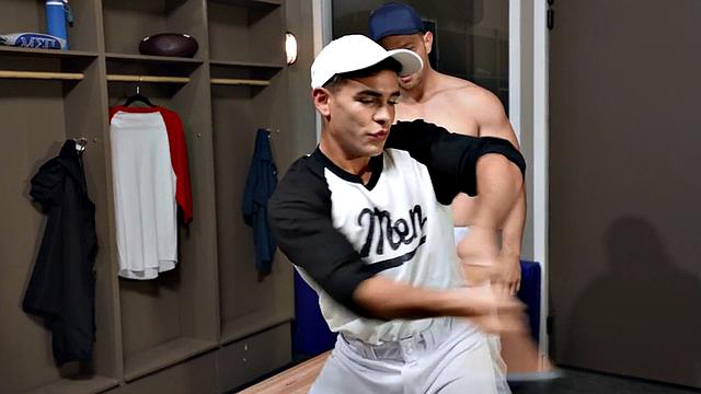 Straight guy pounded in anal hole by perverted dude