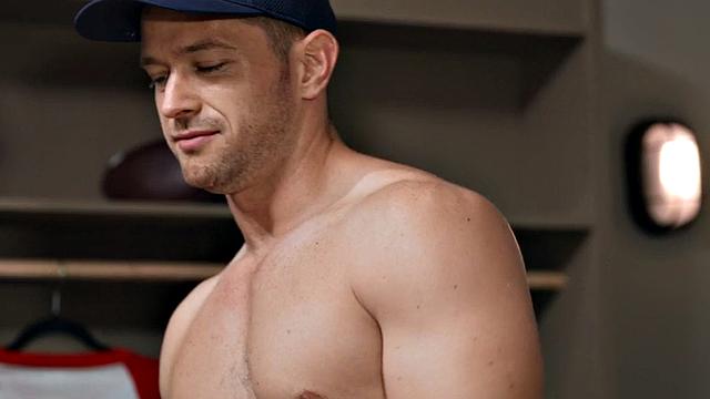 Straight guy pounded in anal hole by perverted dude