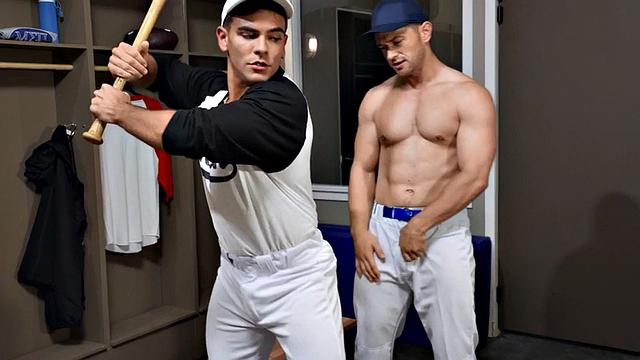 Straight guy pounded in anal hole by perverted dude