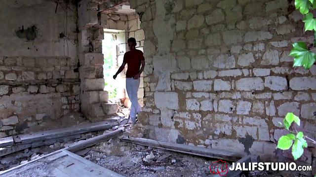 kevin archer сосёт у jimmy fix на улице без резинки