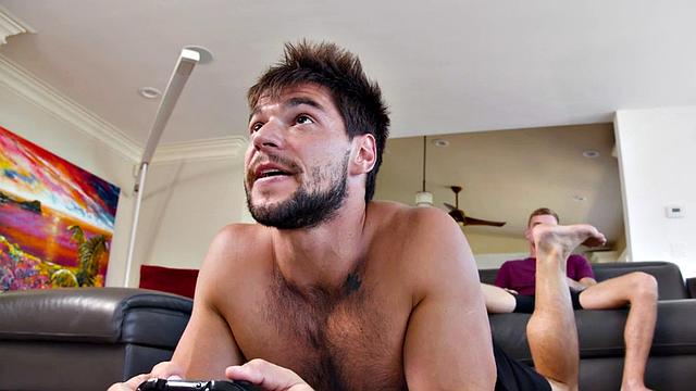 Inked jock barebacks stepbro before riding him