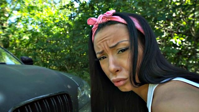 Public petite cab slut smashed in outdoor