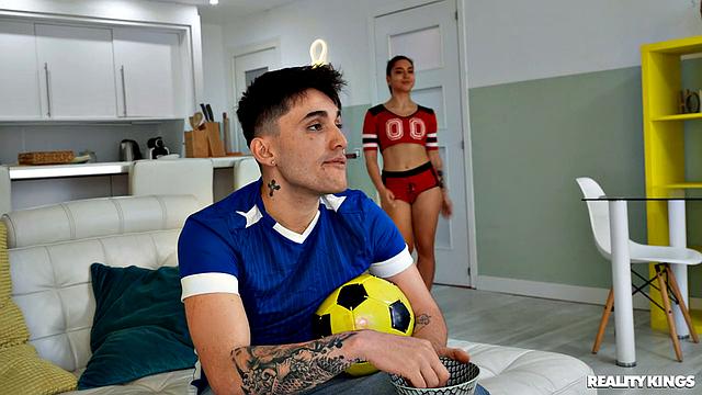 Ballin Out Behind My Man