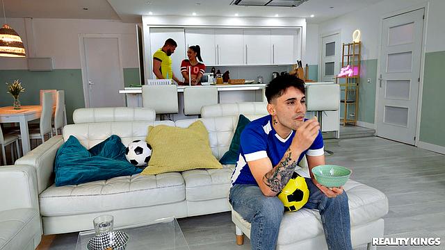 Ballin Out Behind My Man