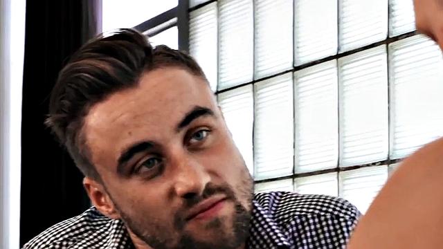 Kinky threesome: Bisexuals bang the brains out of a perverted slut in doggystyle