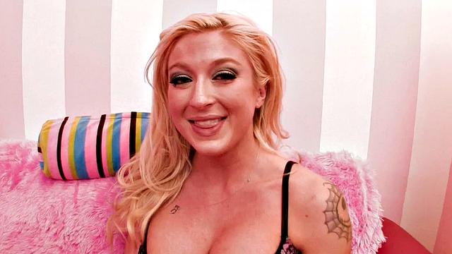 Black and Big - Leya Falcon Sloppy BJ