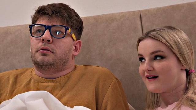 Blonde pussypounded by her BF