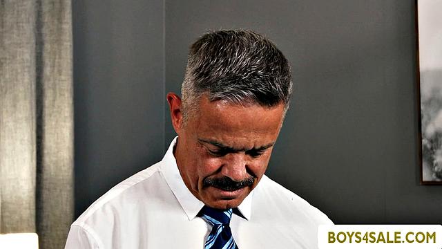 After the auction my Master starts fucking my butt