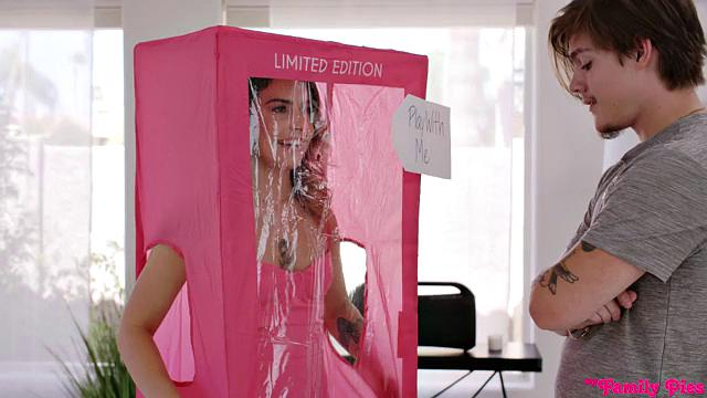 October 2023 Flavor Of The Month Chanel Camryn - S4:E3