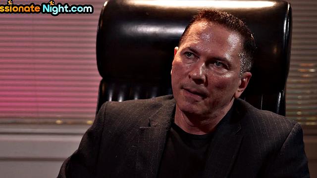 Inked babe bounces on cock after deepthroat in threesome