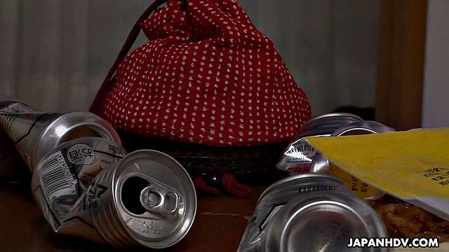 Asami Nanase, Risa Shimizu together