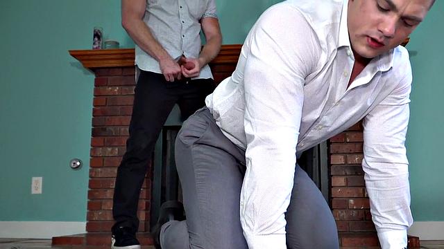 Muscled hunk enjoys barebacking his hairy asshole