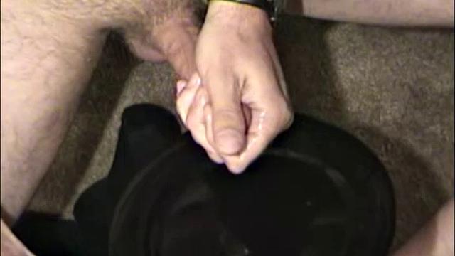 Randy is basically straight. This gentleman absolutely loves to show off. I offered to give him some assistance, but he said he was fine.