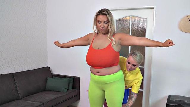 Lez tattooed busty MILF squirts from vibrator