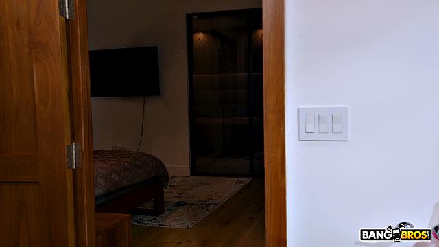 Horny Moms Choose One