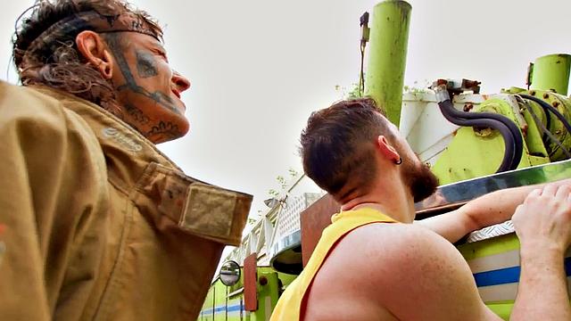 Dirty gay enjoys anal fucking with nasty fucker