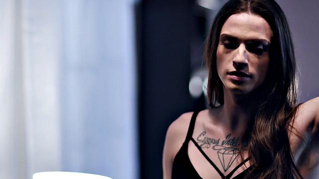 19yo petite tranny anally fucked by male in doggystyle