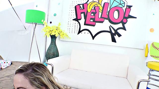 Busty Katalina Gives Her Ass