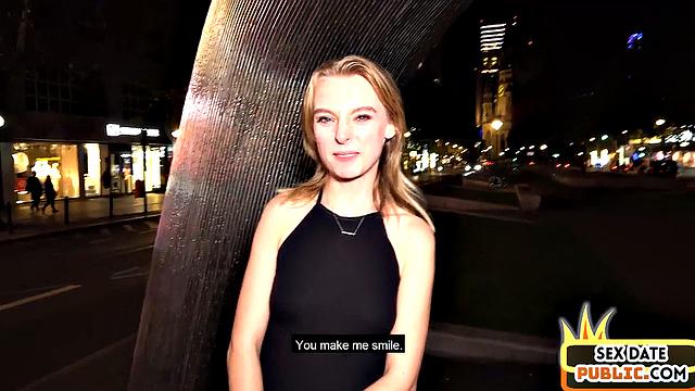 стройная немка отдается на свидании прямо в отеле