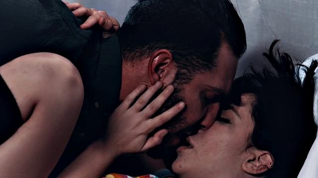 Smalltits teen deepthroats and gets fucked after licking