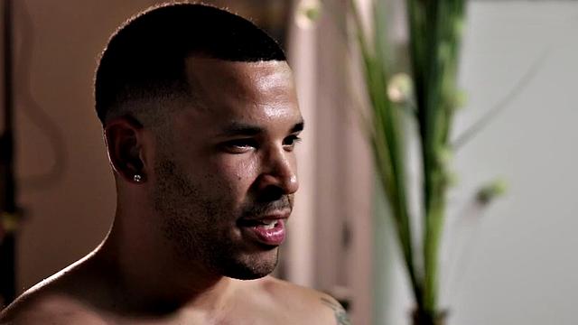 Sturdy tattoo amateur enjoys solo masturbating on couch