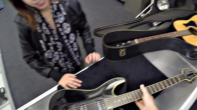 Pawnshop babe sucking manager before sex and facial