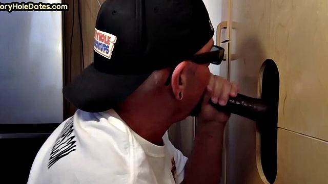 Gloryhole amateur DILF sucks Ebony with greedy mouth 