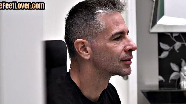 Stunning foot model rammed in missionary by her BF